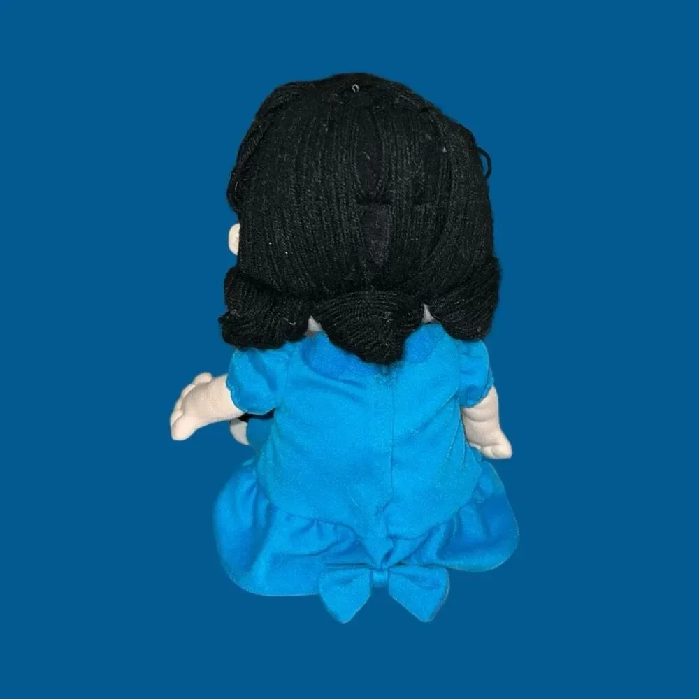 2010 Madame Alexander Lucy Van Pelt Cloth Doll Peanuts Collection 14” Plush